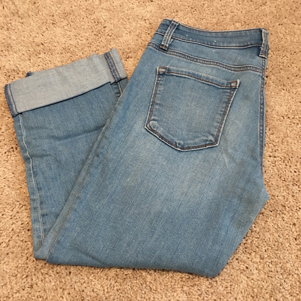 LOFT Curvy 29/8 crop denim